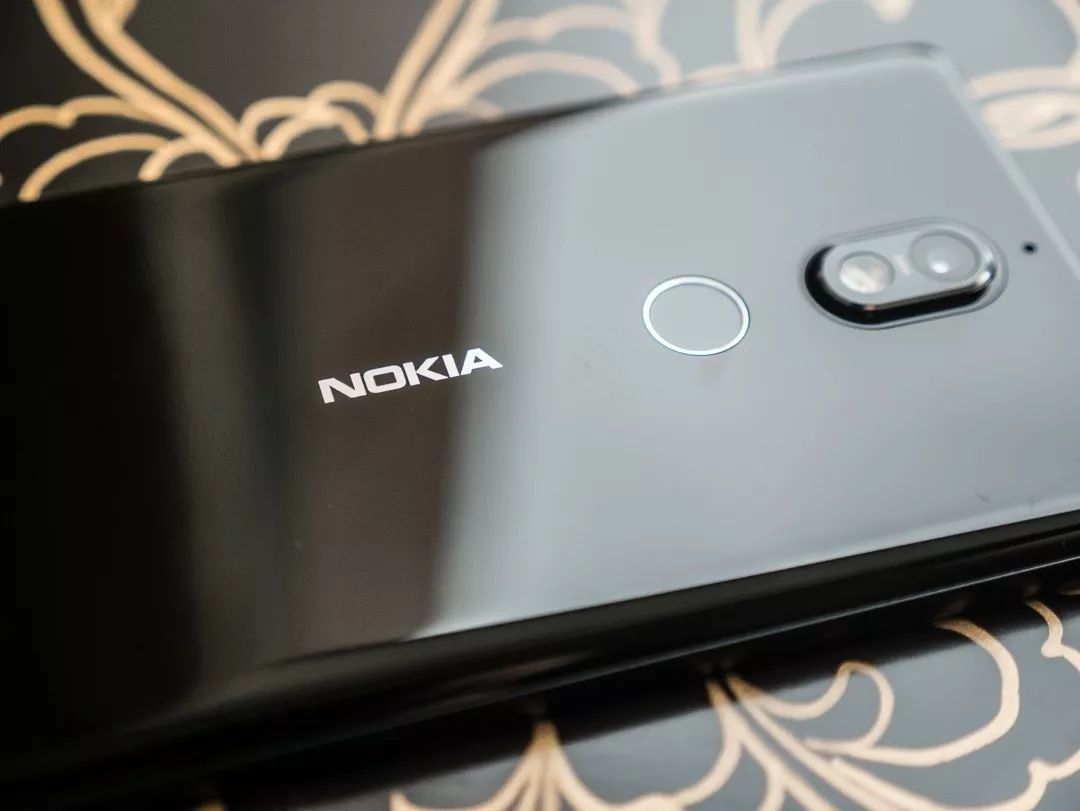 Nokia7上手体验:浓浓的富士康味道,不止丑还很