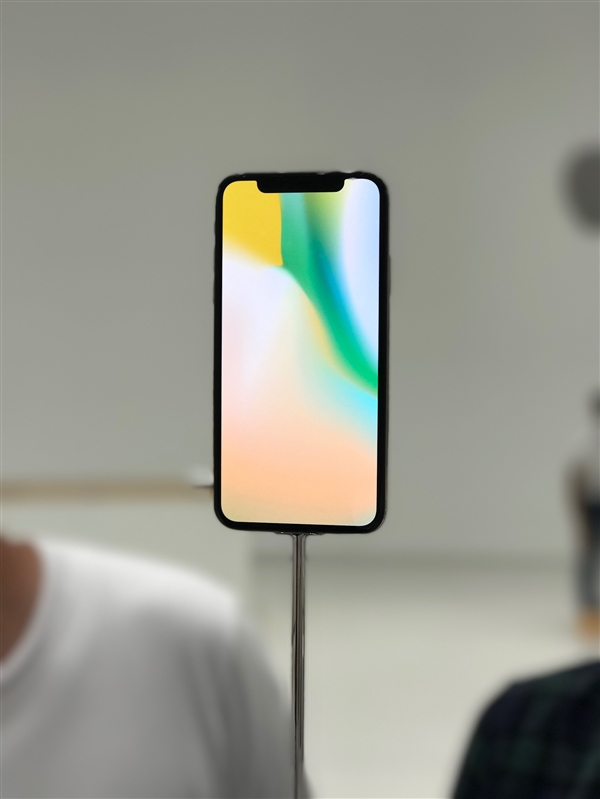 iPhone X国行新版本亮相：调整竟然在这！_凤凰科技