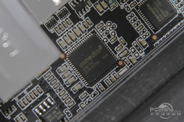 七彩虹 iGame Z370 Vulcan X