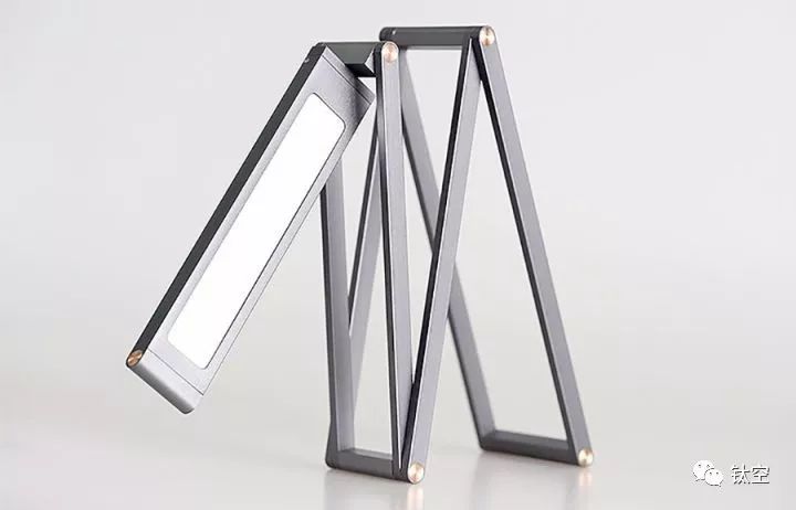 折叠灯的做法 ACD1C883A04FE7CB44EC3956958A01AACB39EF7D_size23_w720_h462.jpeg