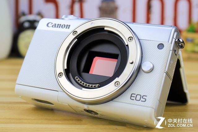 轻巧便携还有高颜值 佳能EOS M100评测 