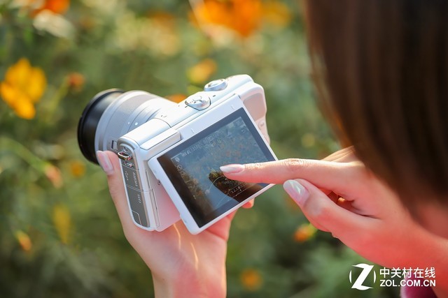 轻巧便携还有高颜值 佳能EOS M100评测 