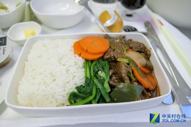 真的不安全？越南航空商务舱体验揭秘 