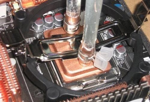 八代U风冷5.1GHz 电竞之心Z370超频小试 