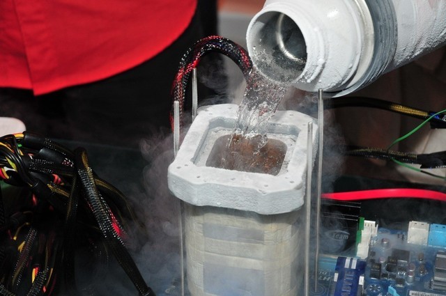 八代U风冷5.1GHz 电竞之心Z370超频小试 