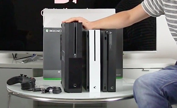 Xbox One X标准版开箱+PS4 Pro尺寸对比视频