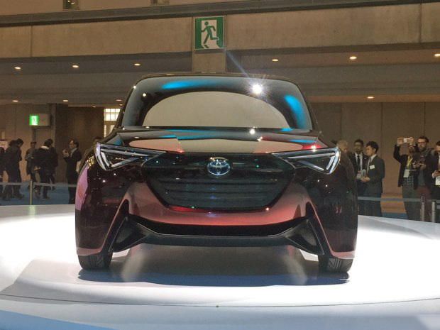2017东京车展：丰田正式发布了全新燃料电池MPV