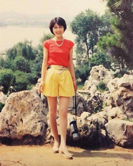 13张老照片:想不到80年代的中国女性那么美，最后一张美出新高度!