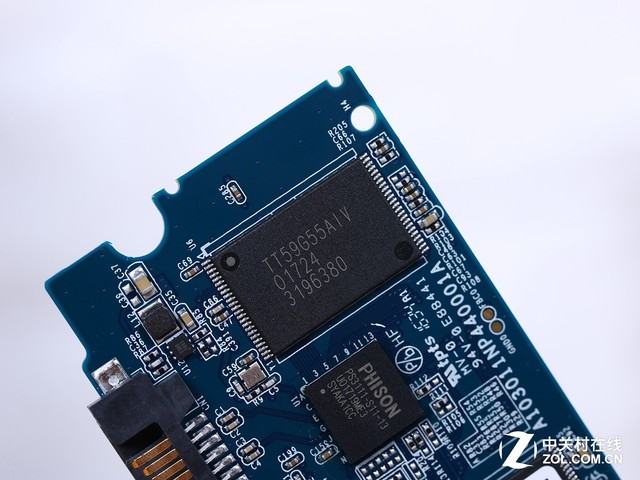 原厂3D NAND颗粒 影驰ONE 120GB SSD首测 