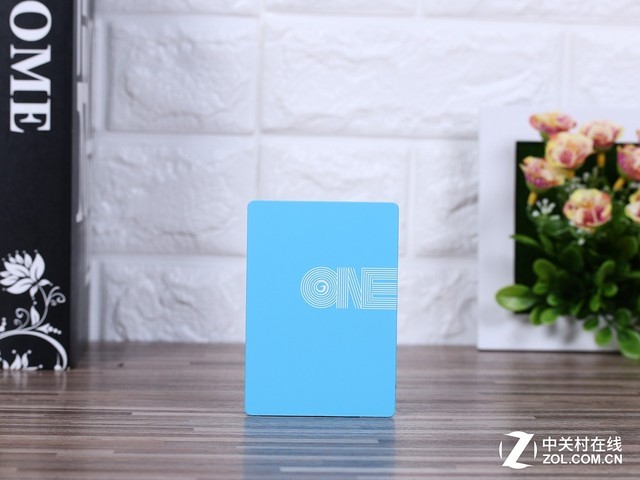 原厂3D NAND颗粒 影驰ONE 120GB SSD首测 