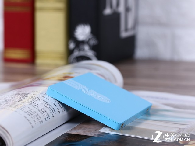 原厂3D NAND颗粒 影驰ONE 120GB SSD首测 