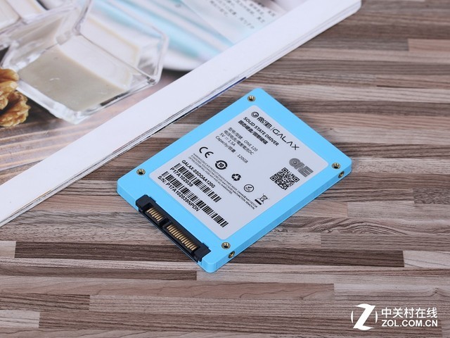 原厂3D NAND颗粒 影驰ONE 120GB SSD首测 