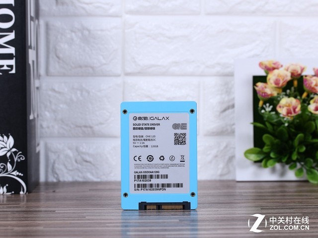 原厂3D NAND颗粒 影驰ONE 120GB SSD首测 