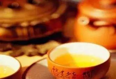 脚上有个补肾穴位,每天揉一揉,相当于吃六味地黄丸!