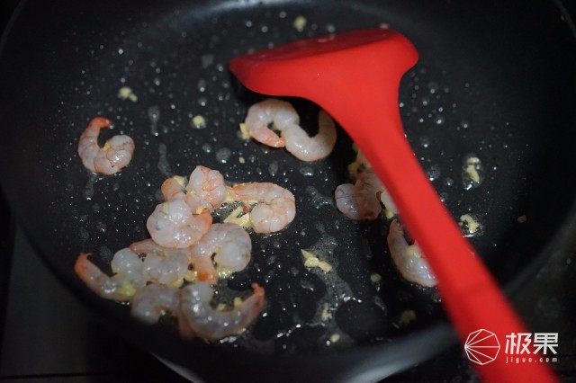 拉歌蒂尼（Lagostina）蓝钻系列28cm平底煎锅