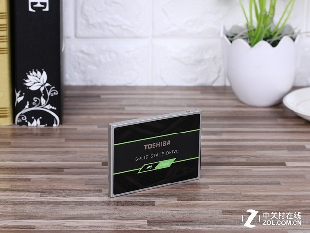 东芝TR200 960GB SSD