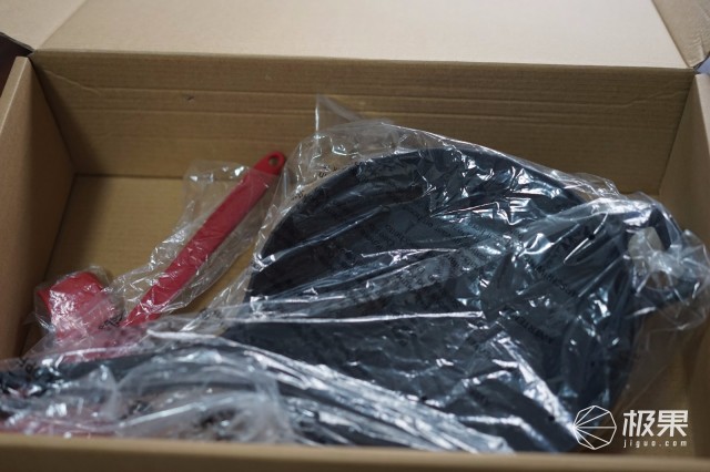 拉歌蒂尼（Lagostina）蓝钻系列28cm平底煎锅