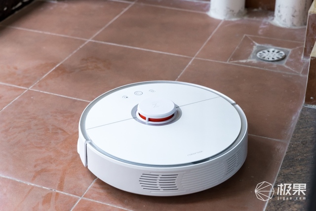 石头科技扫拖一体扫地机器人 石头科技扫拖一体扫地机器人