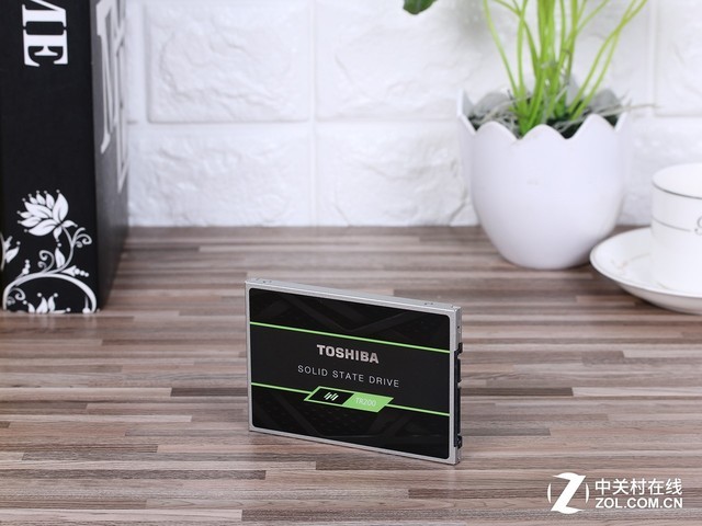 东芝TR200 960GB SSD