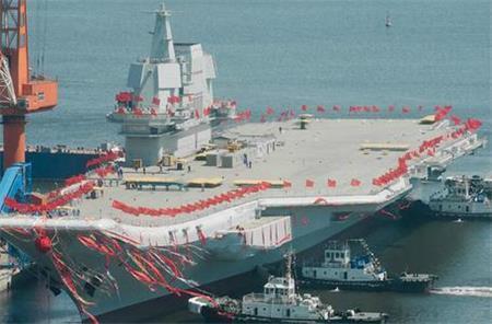 中国首款舰载预警机或明年亮相 安装国产发动机