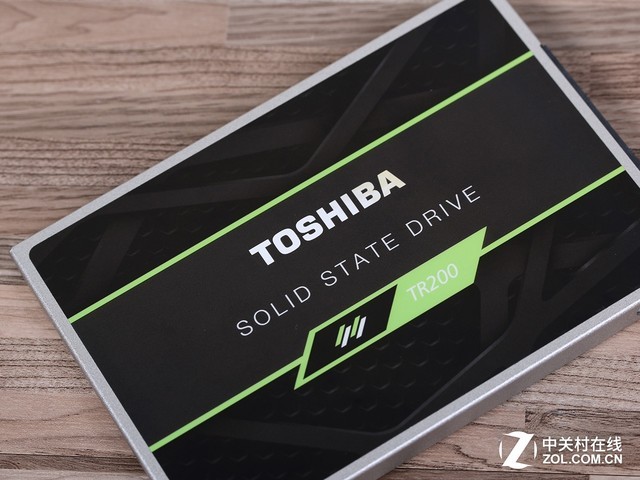 东芝TR200 960GB SSD