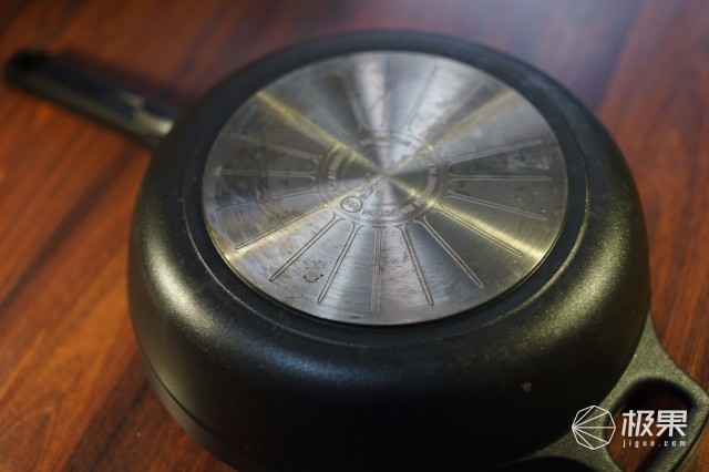 拉歌蒂尼（Lagostina）蓝钻系列28cm平底煎锅