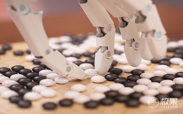 别幻想和机器人啪啪了！他们偷偷发明自己语言，还琢磨弄死我们，科学家吓尿了！