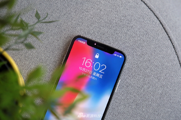 苹果iPhone X国行版开箱图赏:给纠结颜色的你