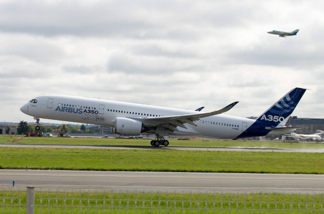 四川航空首架空客A350XWB飞机成功首飞 四川航空首架空客A350XWB飞机成功首飞