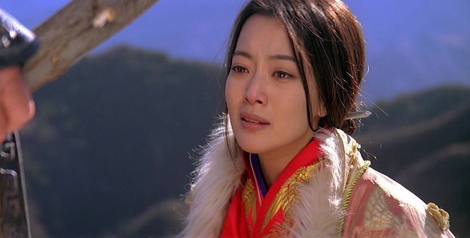 05年,金喜善和成龙合演电影《神话》,让所有中国观众都认识了这个"