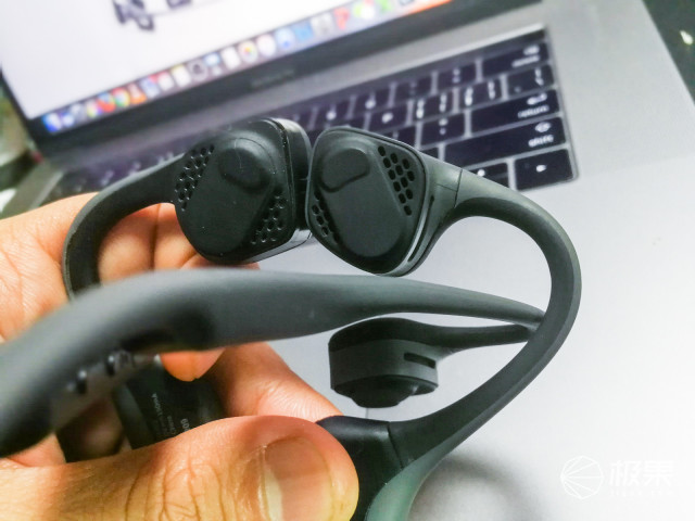 韶音AFTERSHOKZTrekzAir骨传导蓝牙耳机 韶音AFTERSHOKZTrekzAir骨传导蓝牙耳机