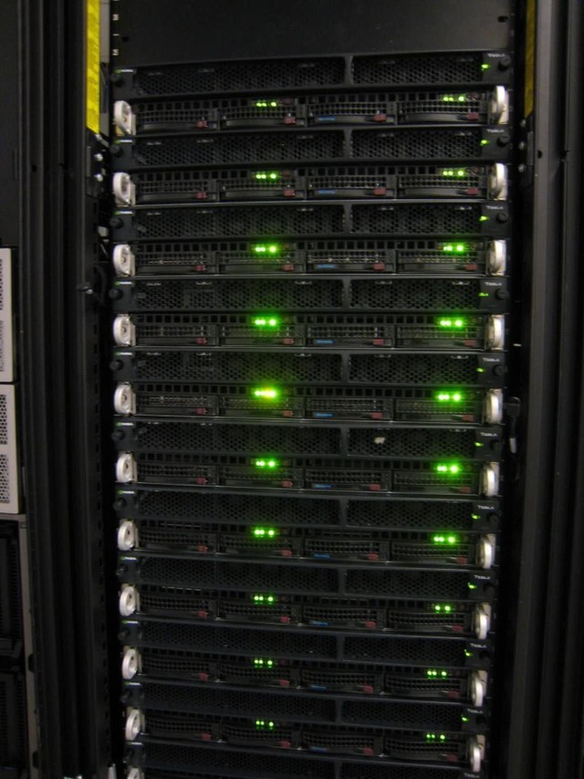 自己玩要1700年？深度学习是个土豪游戏 