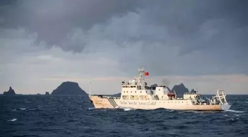 中国强化钓鱼岛管控 一支海警编队驶入领海内巡航