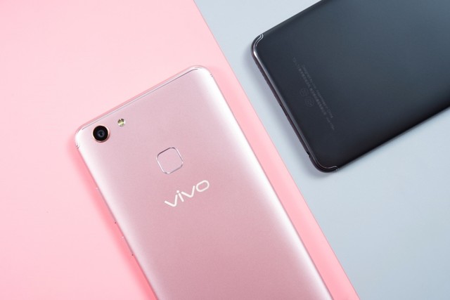 年轻个性新选择 全面屏vivo Y79潮人必备