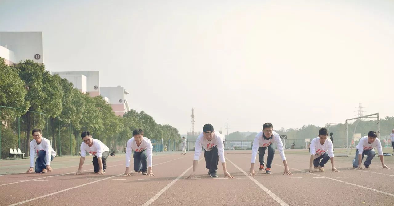 大学毕业10年回首,他们“中二”如初 |组照