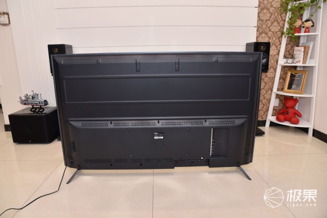 微鲸4K超高清液晶平板电视机