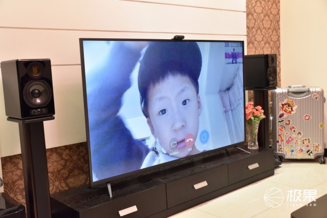 微鲸4K超高清液晶平板电视机