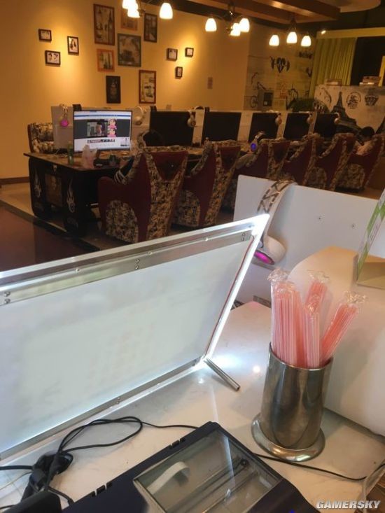 玩家网吧玩《绝地求生：大逃杀》开挂被制裁 网管无限