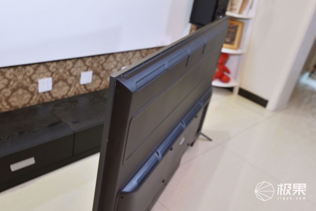 微鲸4K超高清液晶平板电视机