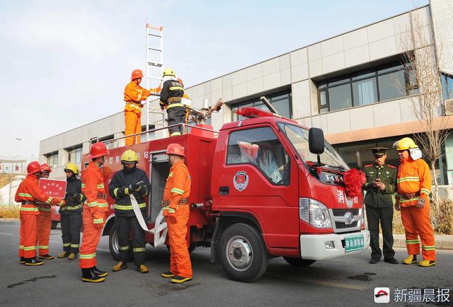 亚心网全媒体讯(文/图 首席记者 张万德)11月6日,乌鲁木齐市公安消防
