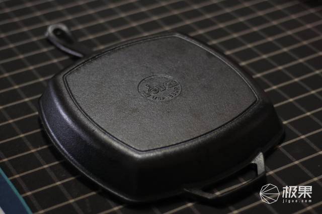 洛极(Lodge)美国进口铸铁牛排煎锅 洛极(Lodge)美国进口铸铁牛排煎锅