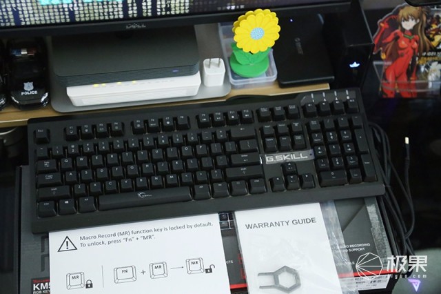 芝奇(G.SKILL)KM570背光机械键盘 芝奇(G.SKILL)KM570背光机械键盘