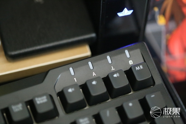 芝奇(G.SKILL)KM570背光机械键盘 芝奇(G.SKILL)KM570背光机械键盘