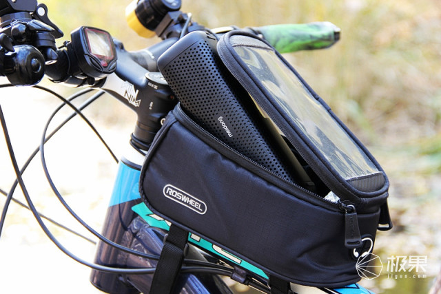 魅动6110金属蓝牙音箱