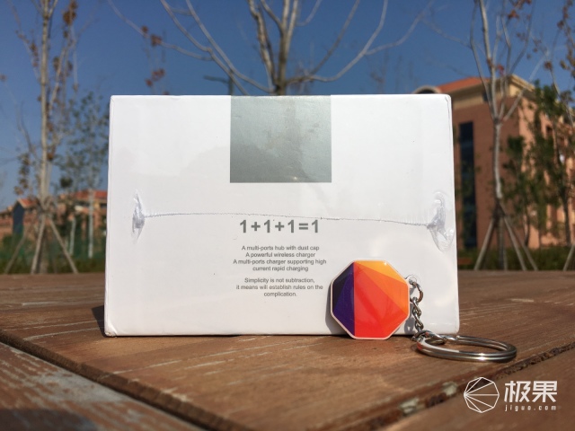 耐尔金（nillkin）隐士多功能无线充电器