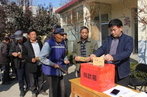 临沂蒙阴垛庄镇:各界捐款救治重病女孩杨玉娇