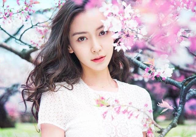 10万整成眼如Angelababy鼻如热巴?效果却差距