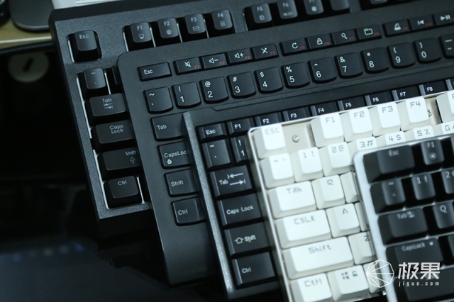 芝奇(G.SKILL)KM570背光机械键盘 芝奇(G.SKILL)KM570背光机械键盘