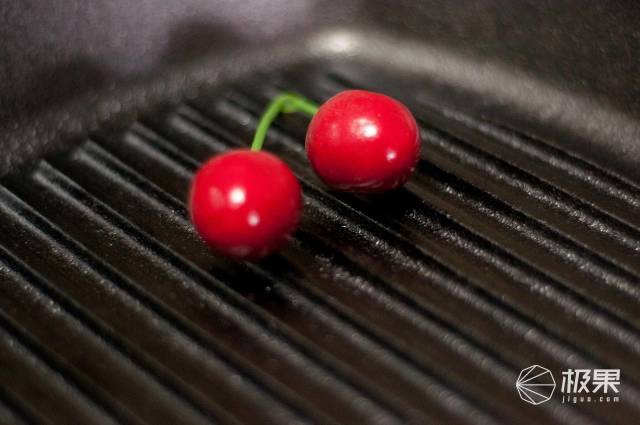 洛极(Lodge)美国进口铸铁牛排煎锅 洛极(Lodge)美国进口铸铁牛排煎锅