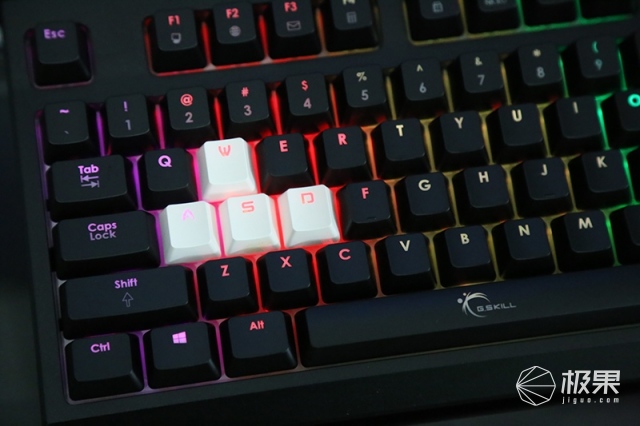 芝奇(G.SKILL)KM570背光机械键盘 芝奇(G.SKILL)KM570背光机械键盘